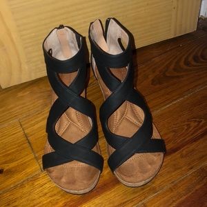 Adrienne Vittadini Black Sandals - women’s